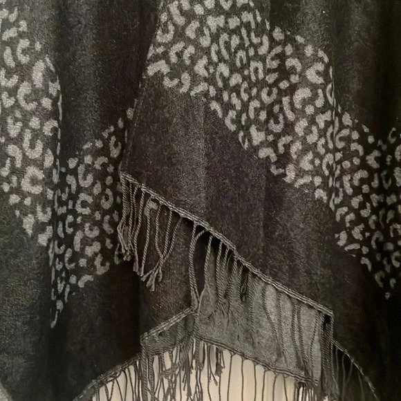 Beautiful new grey wrap OSFM - Picture 2 of 7